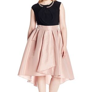 Pre Owned SLNY Women’s Party Dress Size 14W